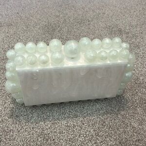 White clutch